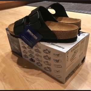 Black Birkenstocks!